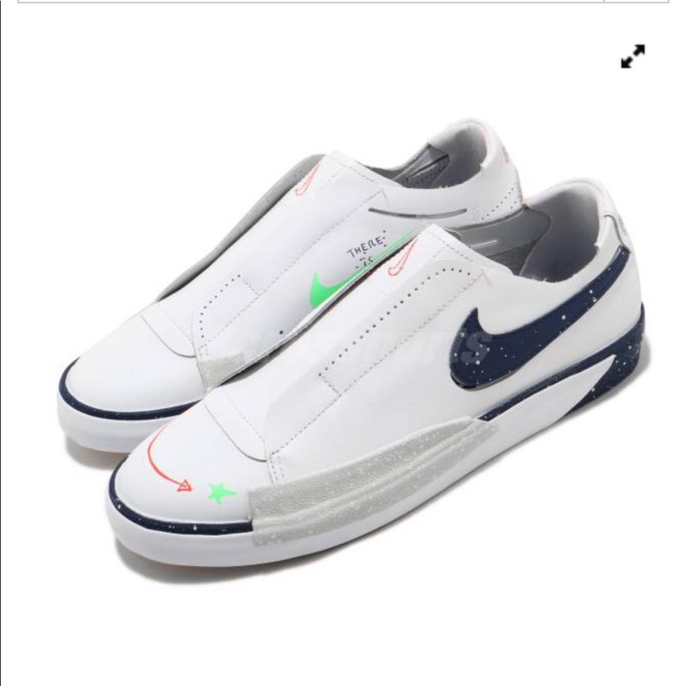 Ladies Nike Blazer Slip ons( run small)